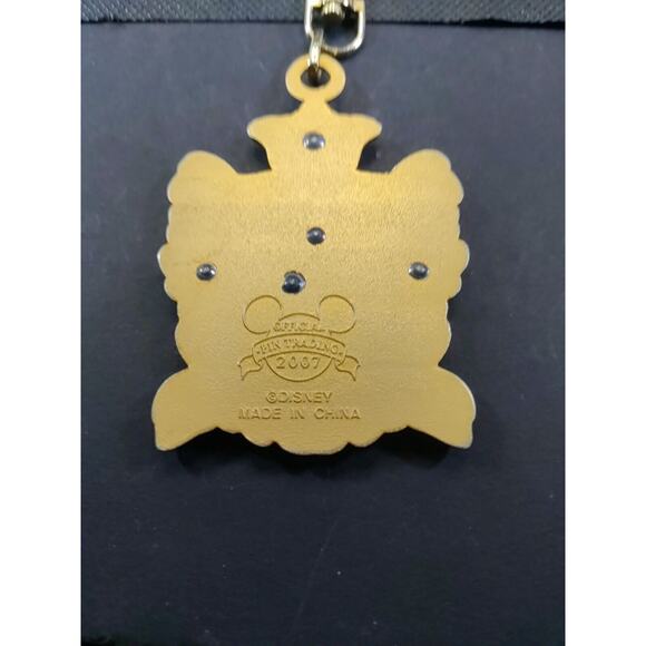 Walt Disney 2007 Trading Luggage Keychain - Picture 8 of 9